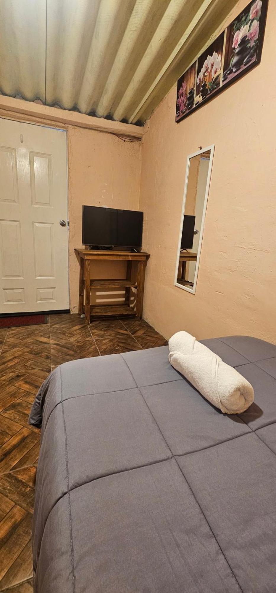Hostal Casa Amarilla Tecámac Santa Cruz Tecamac Quarto foto